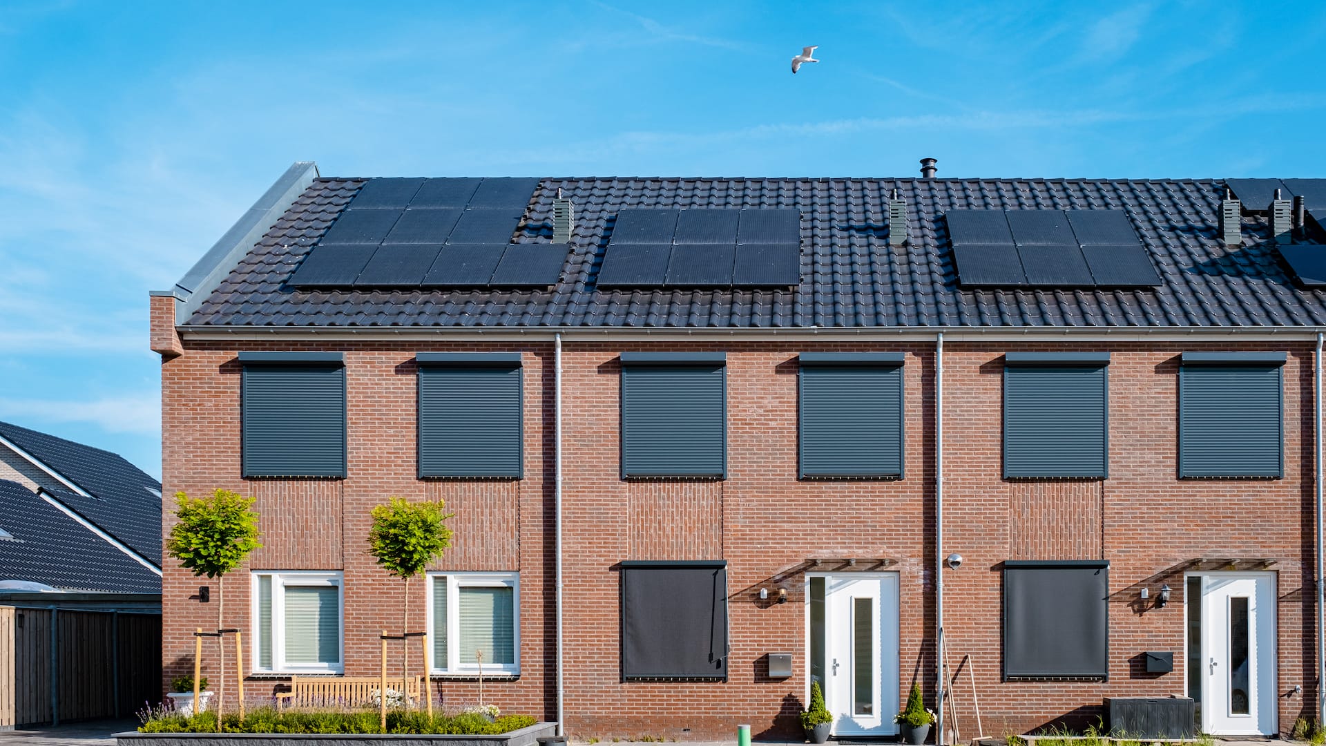 Zonnepanelen plaatsen in Lens ‣ Rasolar