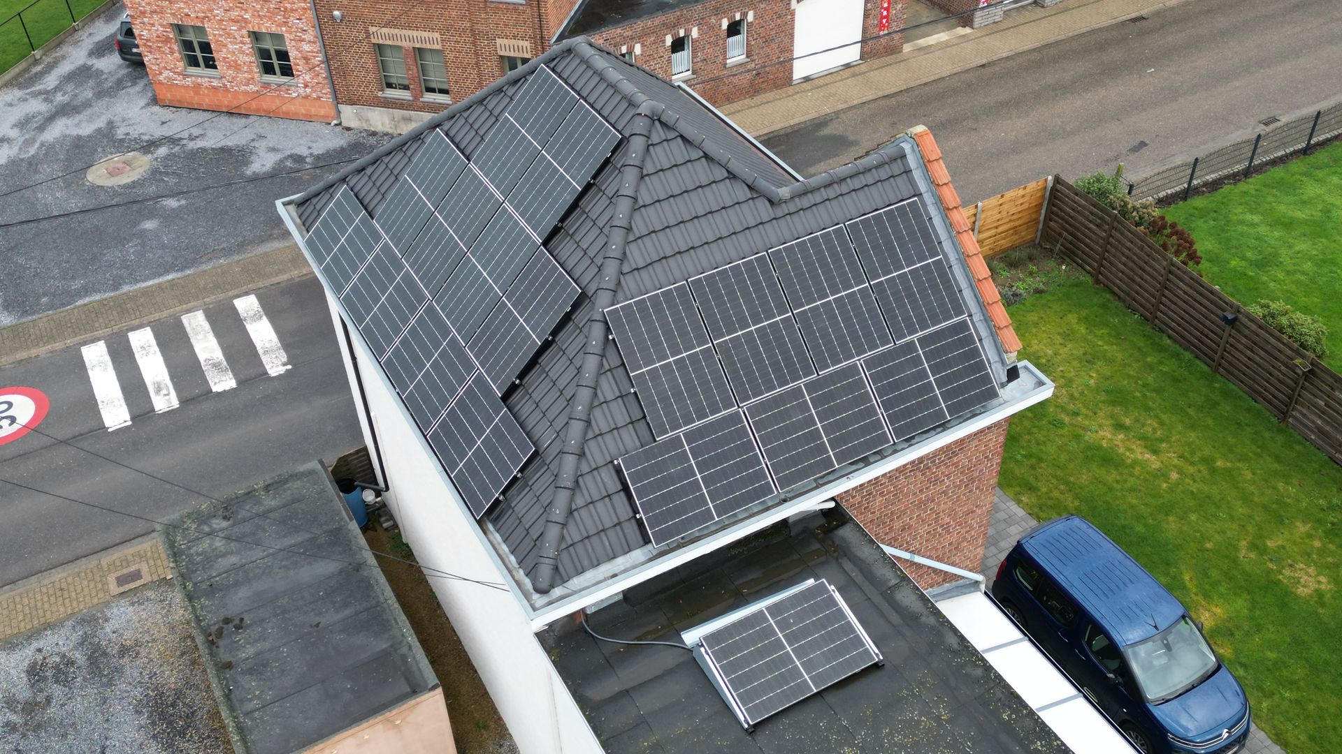 Zonnepaneel installatie op een dak in Linter door Rasolar