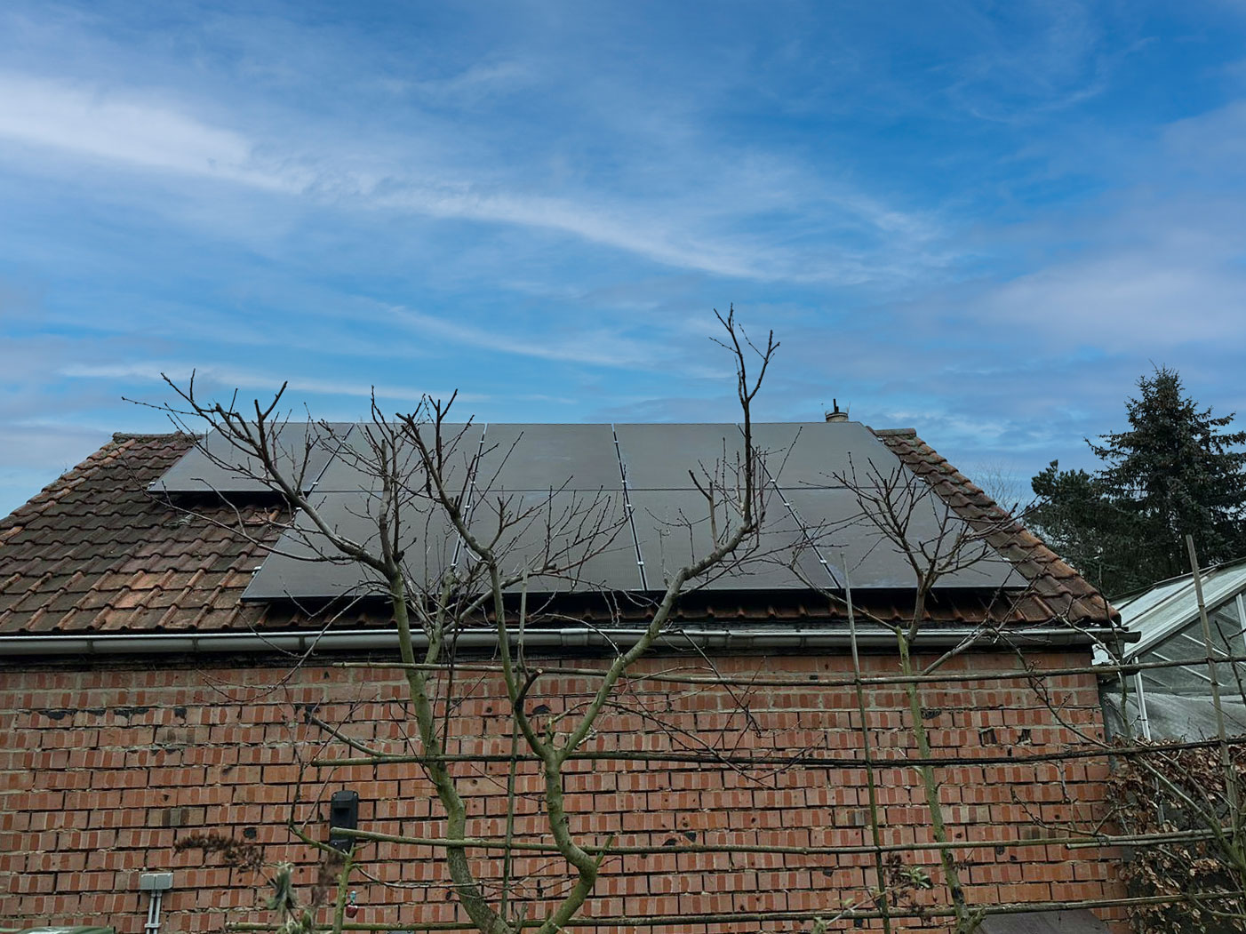 Zonnepaneel installatie op een dak in Ranst door Rasolar