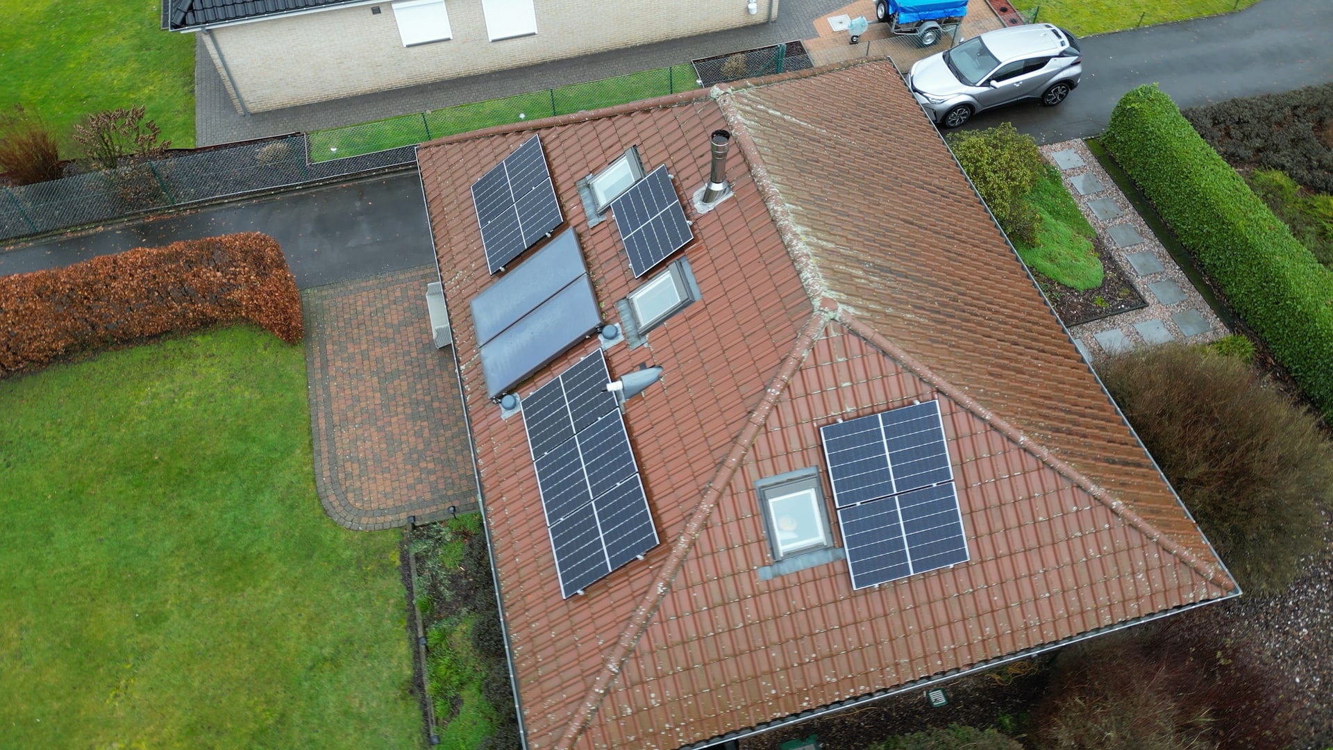 Zonnepaneel installatie op een dak in Zoersel door Rasolar