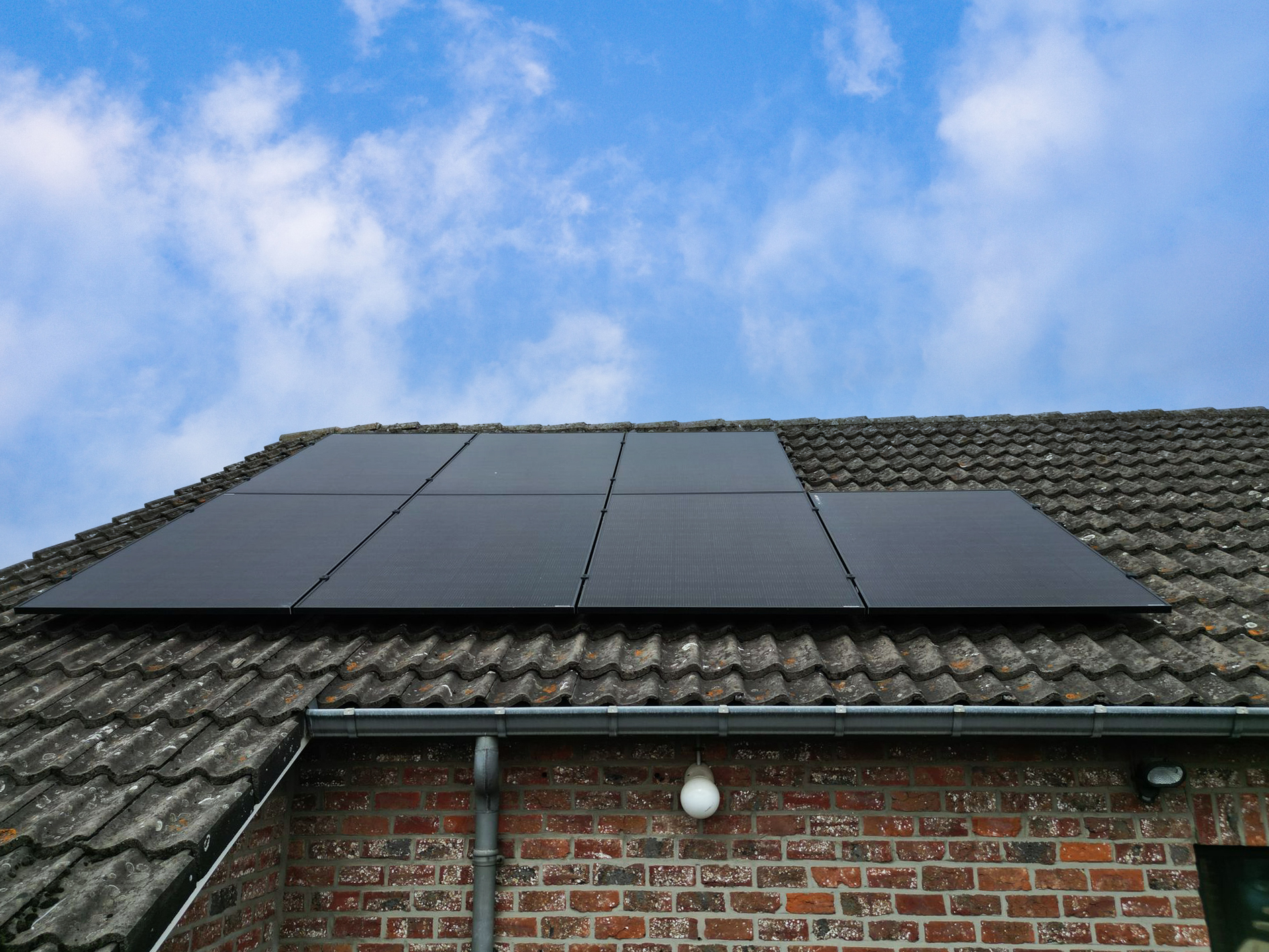 Zonnepaneel installatie op een dak in Alken door Rasolar